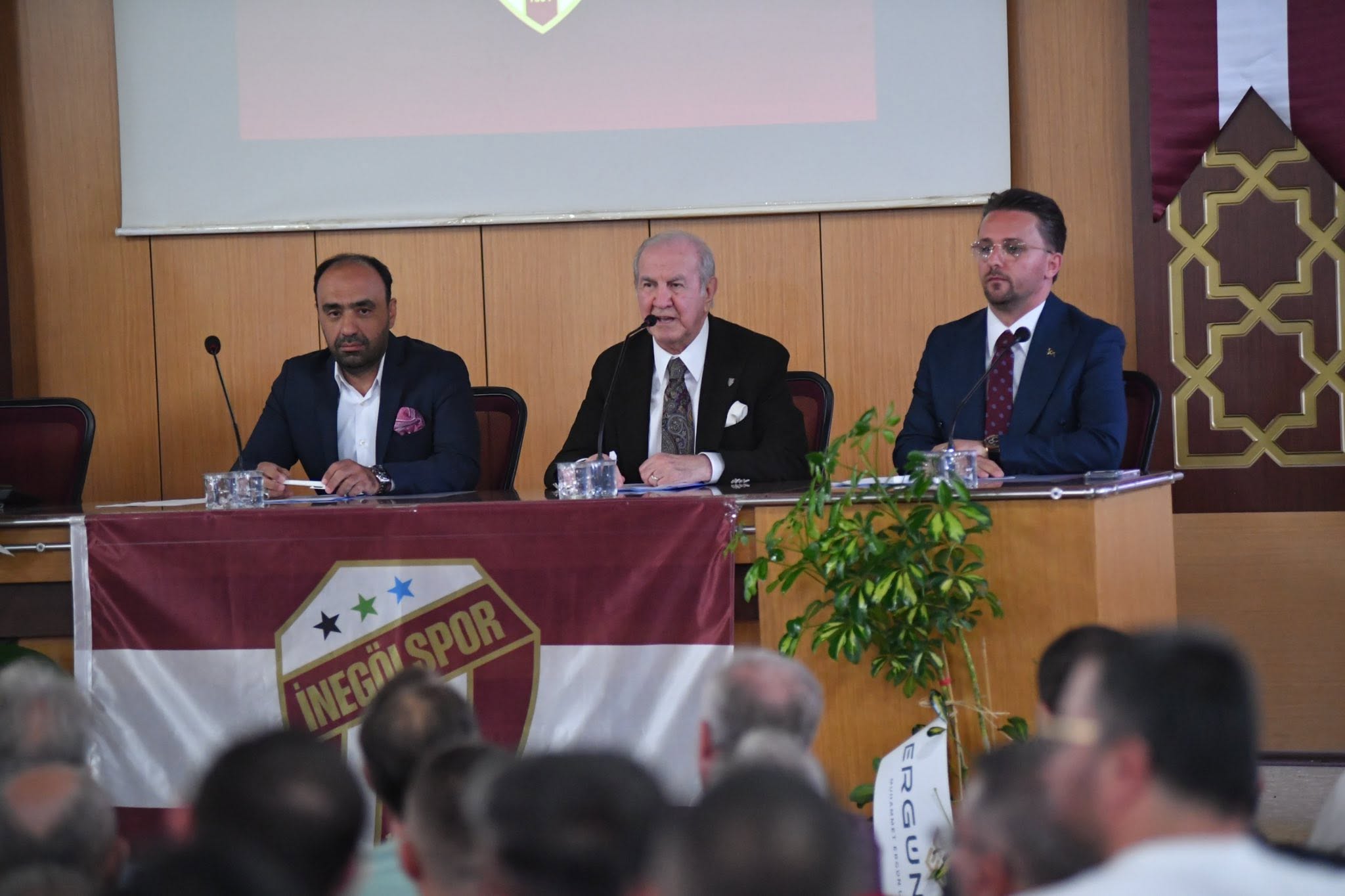İnegölspor’da Yeni Dönem
