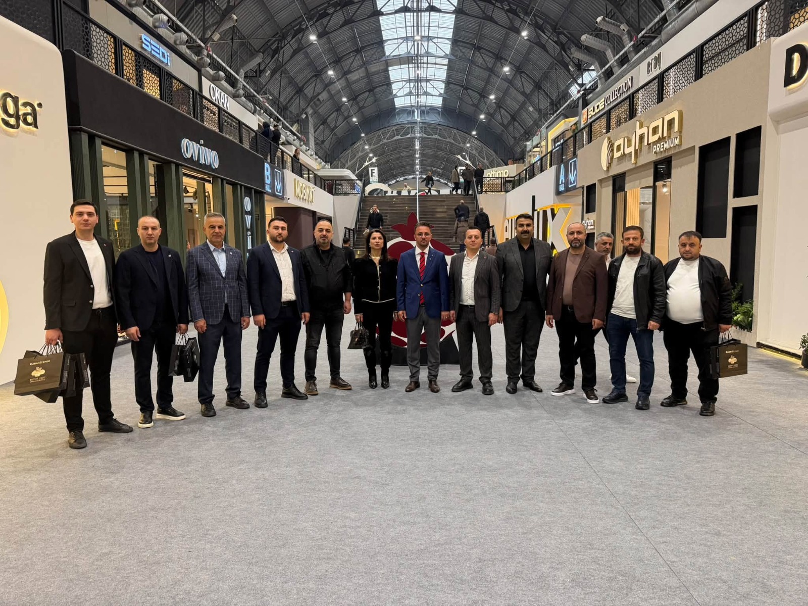 YÖNETİM KURULUMUZDAN 55. ULUSLARARASI MODEF EXPO MOBİLYA FUARI’NA ZİYARET